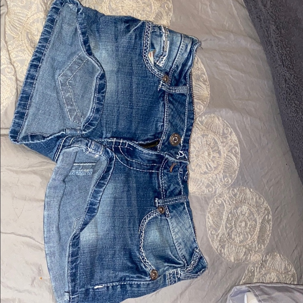 Amethyst denim shorts